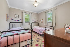 Evergreen Ave-S0810-027.jpg
