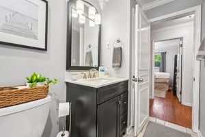 Evergreen Ave-S0810-031.jpg