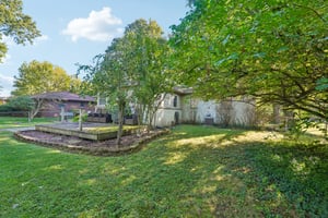Evergreen Ave-S0810-043.jpg