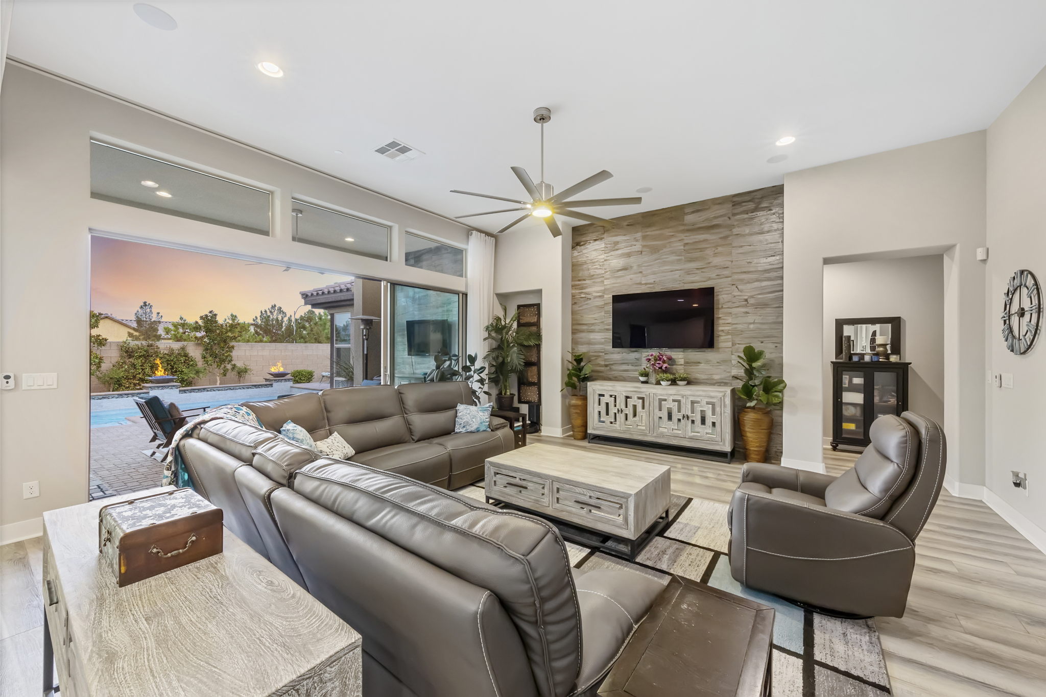 8450 Footpath St, Las Vegas, NV 89166, USA Photo 5