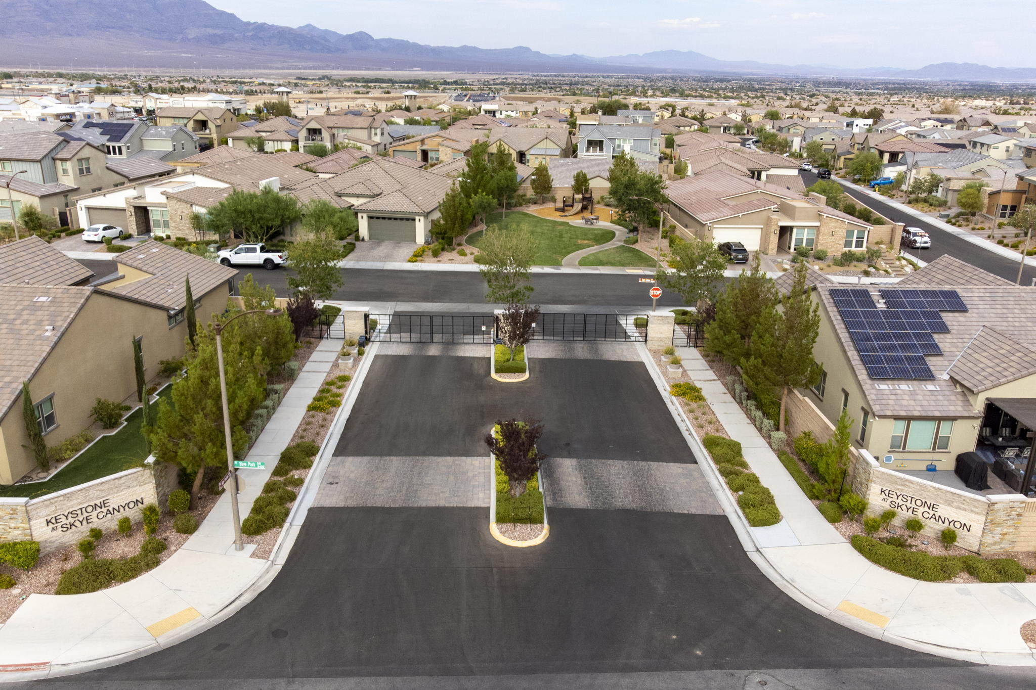 8450 Footpath St, Las Vegas, NV 89166, USA Photo 43