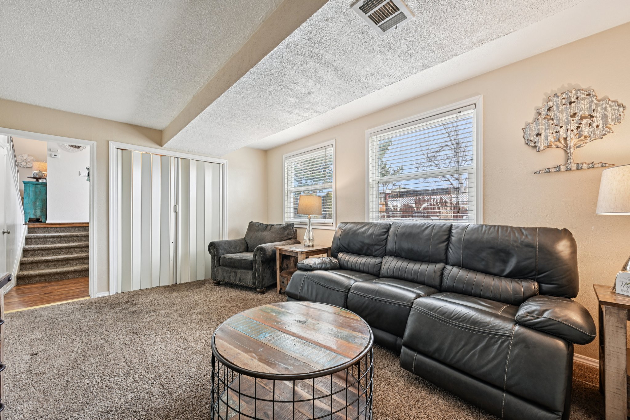 W Star Cir-S0801-021.jpg