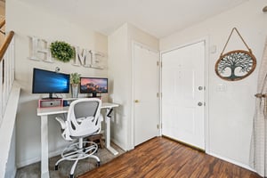 W Star Cir-S0801-019.jpg