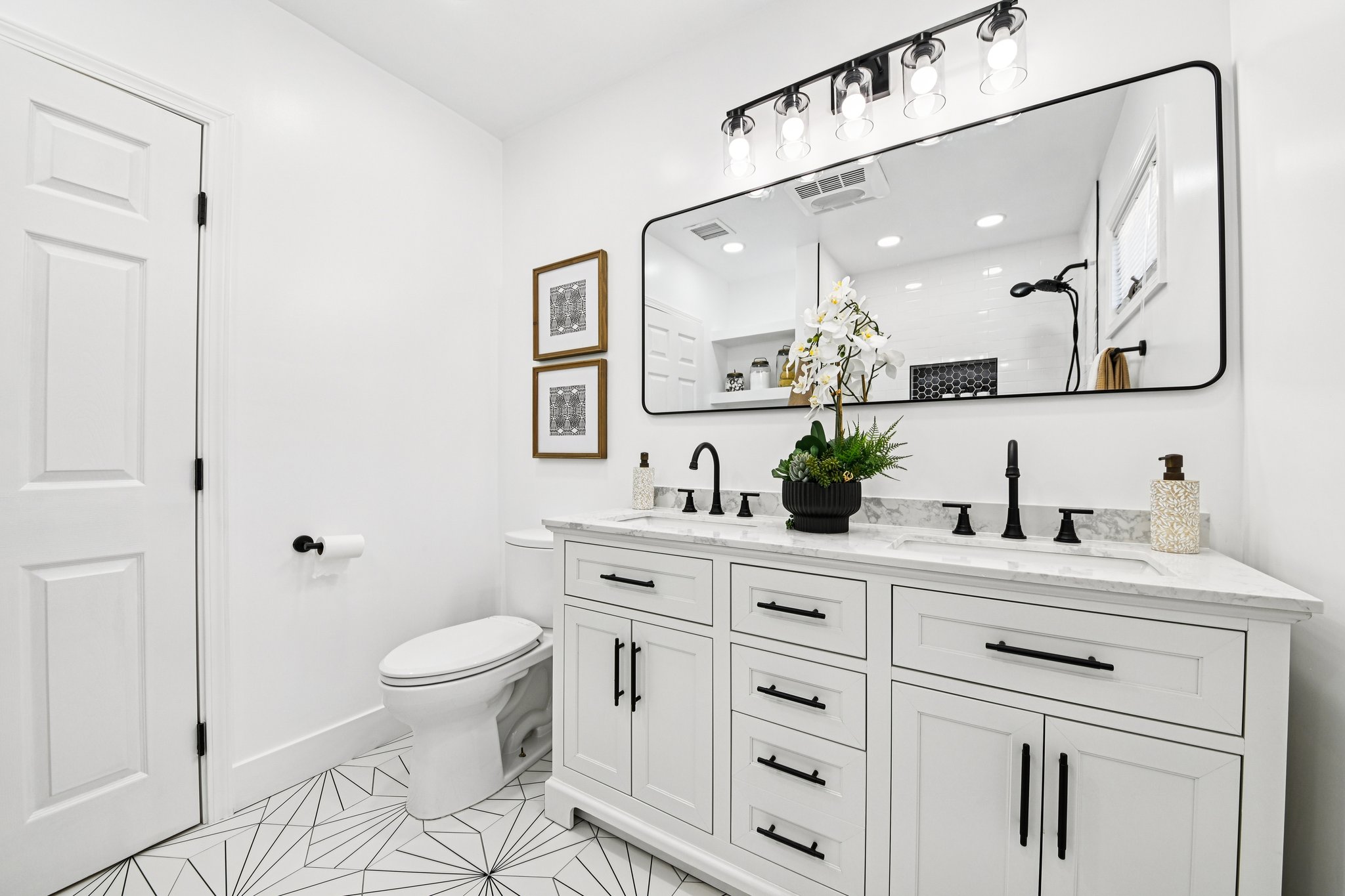 Naylor Ave-S0703-043.jpg