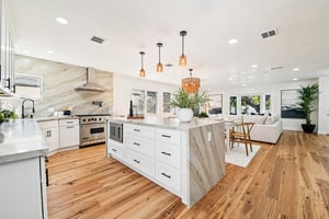 Naylor Ave-S0703-022.jpg