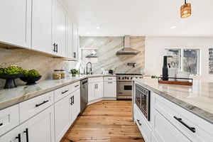 Naylor Ave-S0703-023.jpg