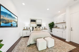 Naylor Ave-S0703-044.jpg