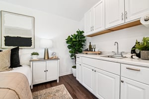 Naylor Ave-S0703-048.jpg