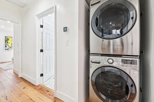 Naylor Ave-S0703-055.jpg