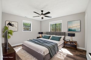 DSC05324 virtually staged.jpeg