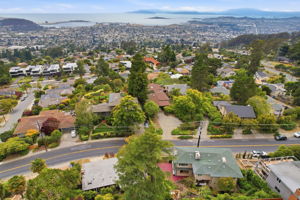 017_F8_AERIAL_846 Arlington Blvd