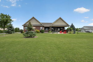  Photo 48