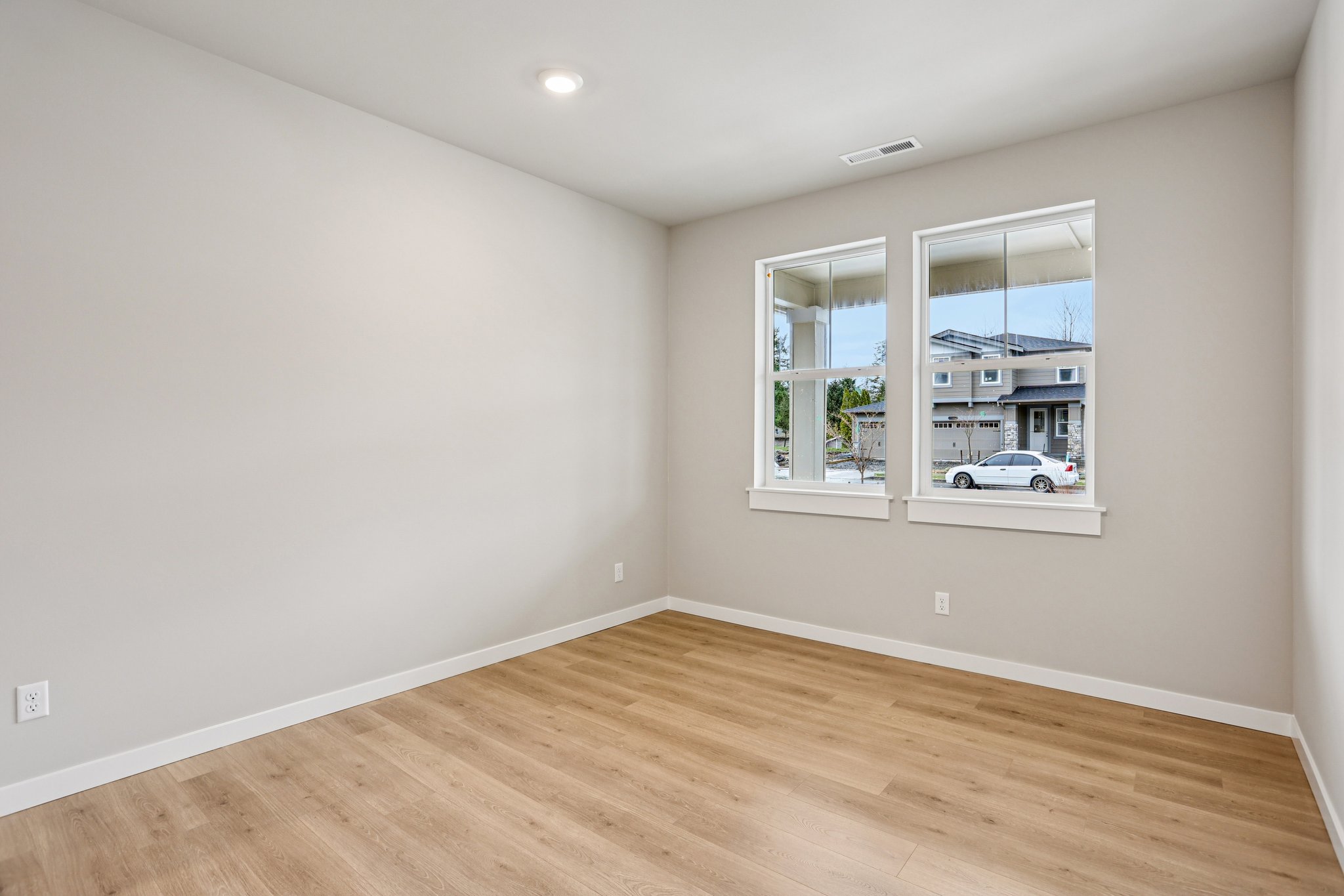 SE 11th Pl Lot 54-S1703-015.jpg