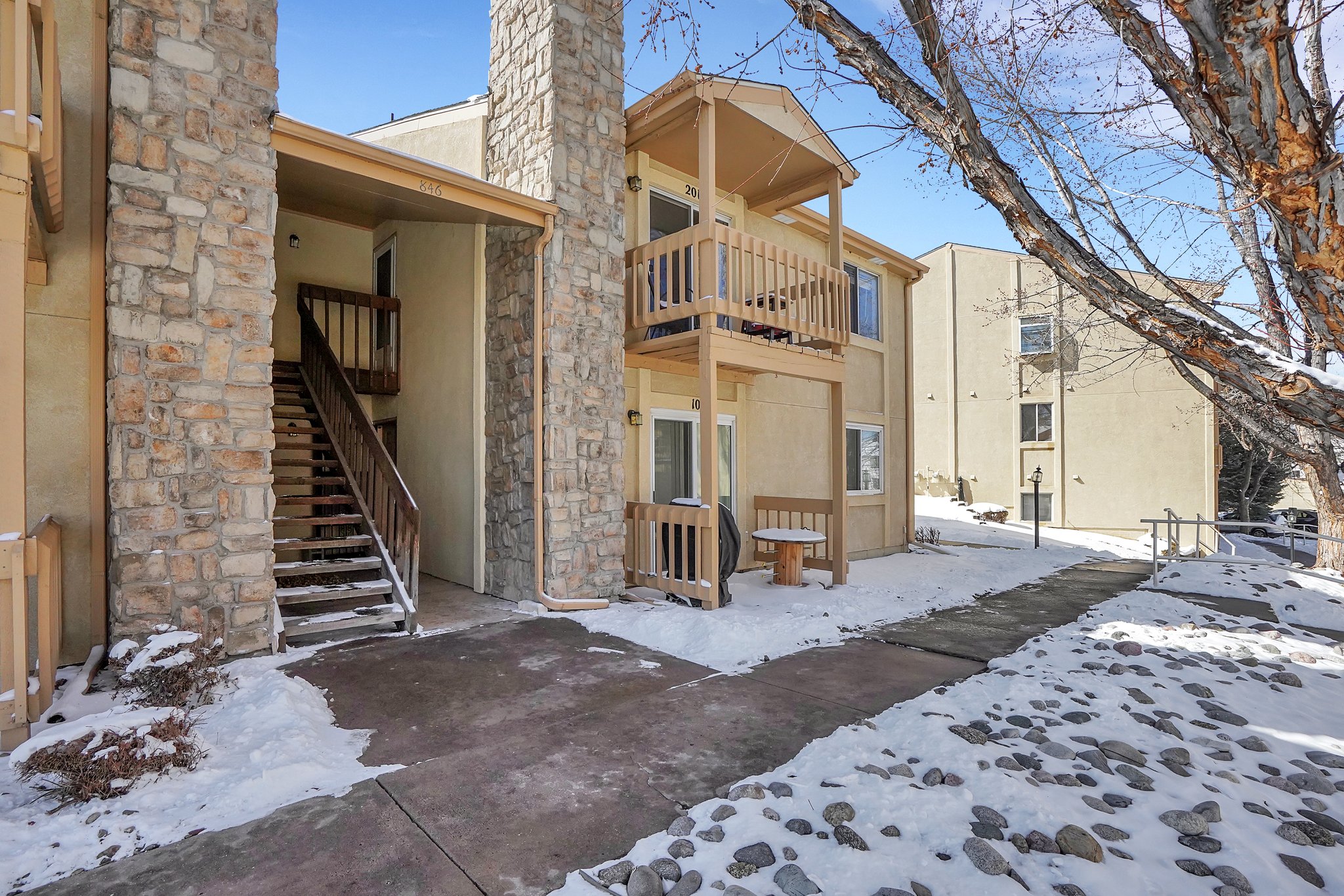 846 Tenderfoot Hill Road, Unit 201, Colorado Springs, CO 80906 | PixVid