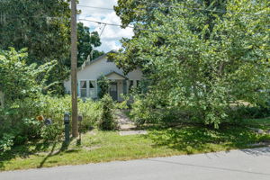  Photo 33