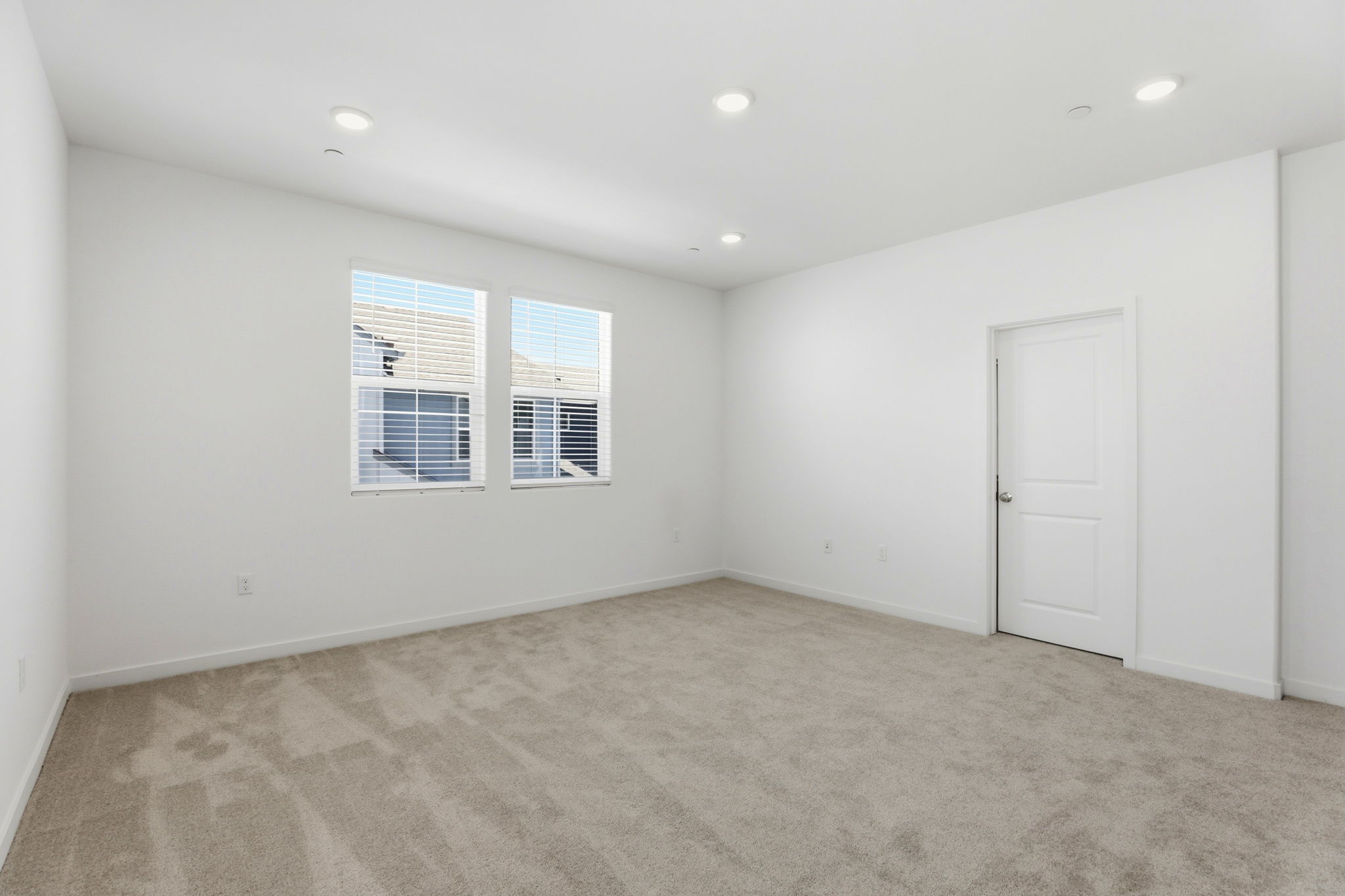 017_F8_8460 Viborg Ln