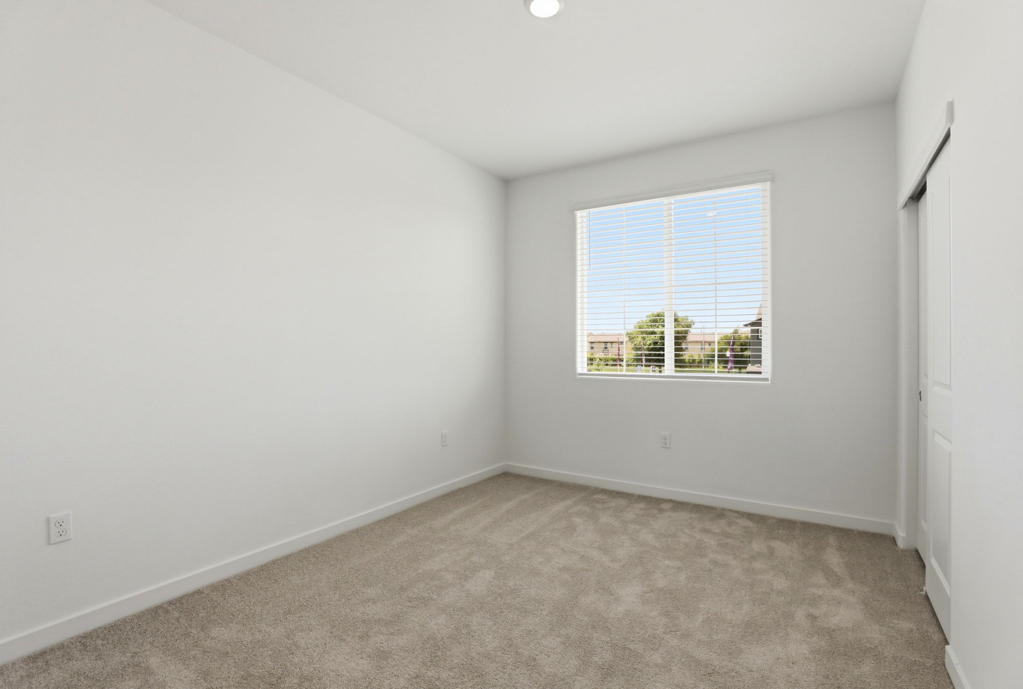 020_F8_8460 Viborg Ln