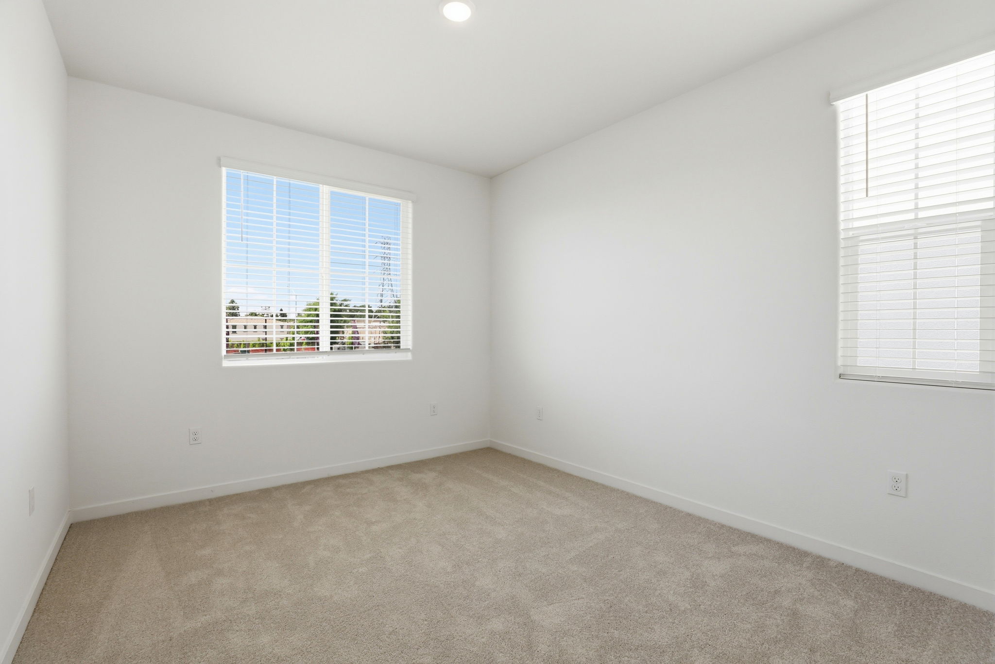 024_F8_8460 Viborg Ln