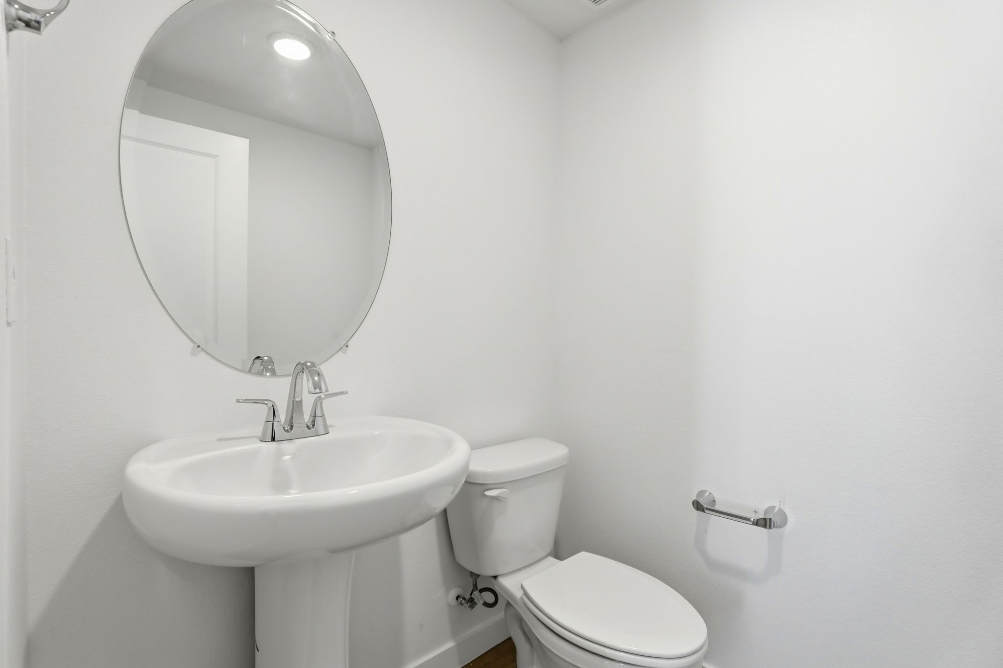 028_F8_8460 Viborg Ln