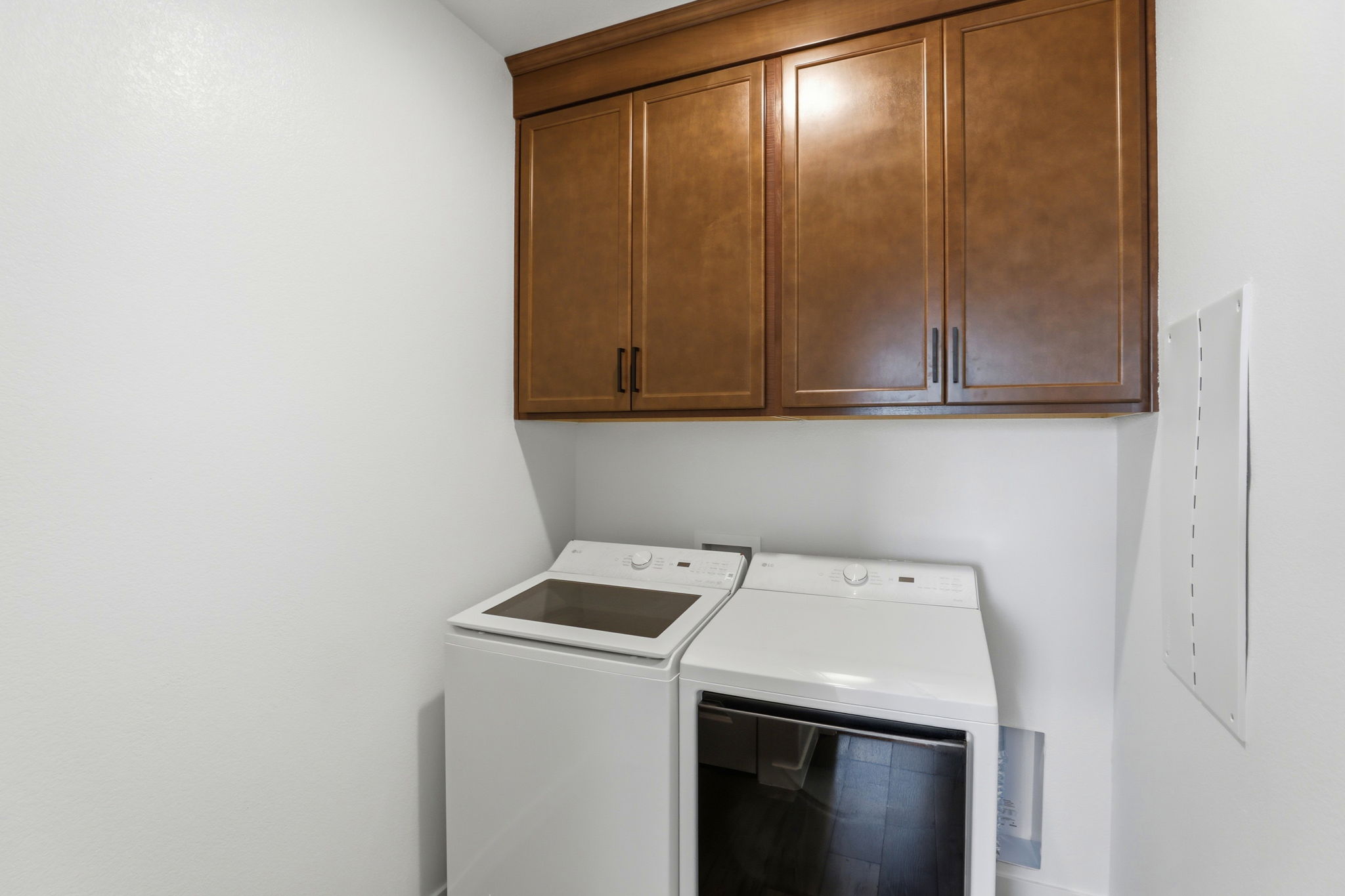 034_F8_8460 Viborg Ln