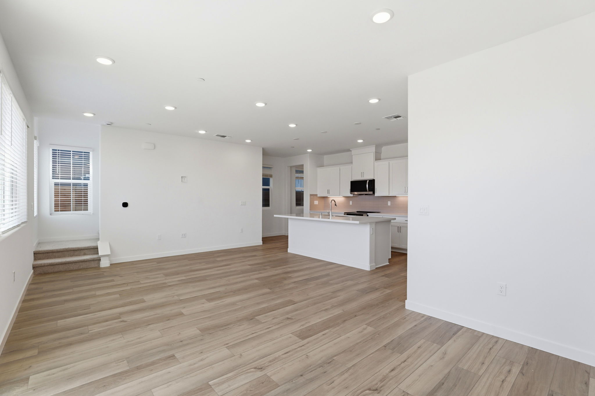 005_F8_8461 Viborg Ln