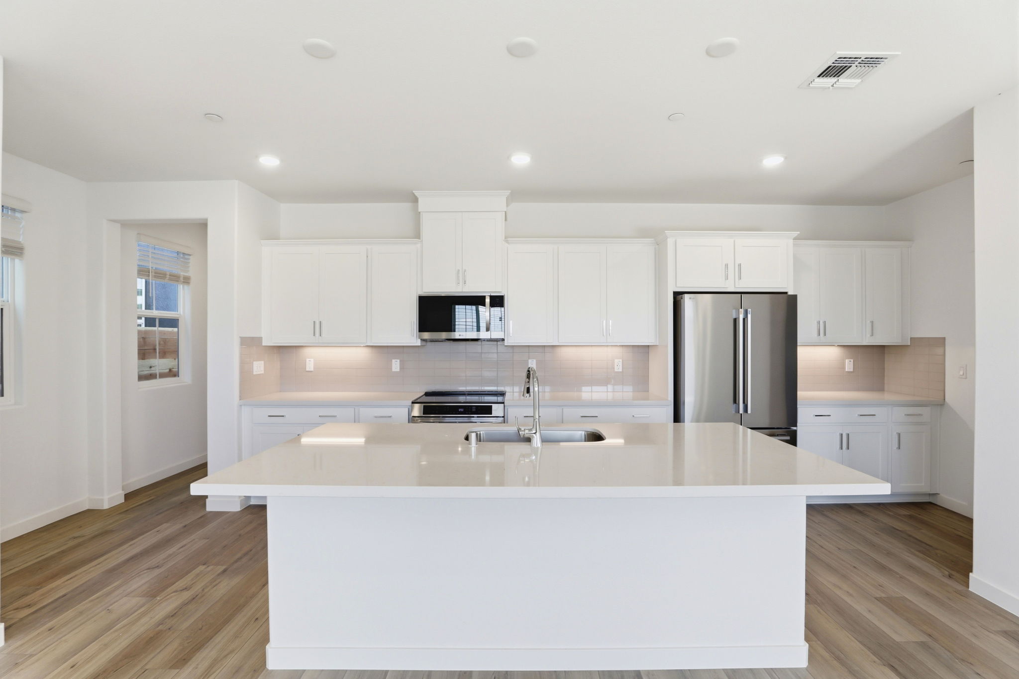 011_F8_8461 Viborg Ln