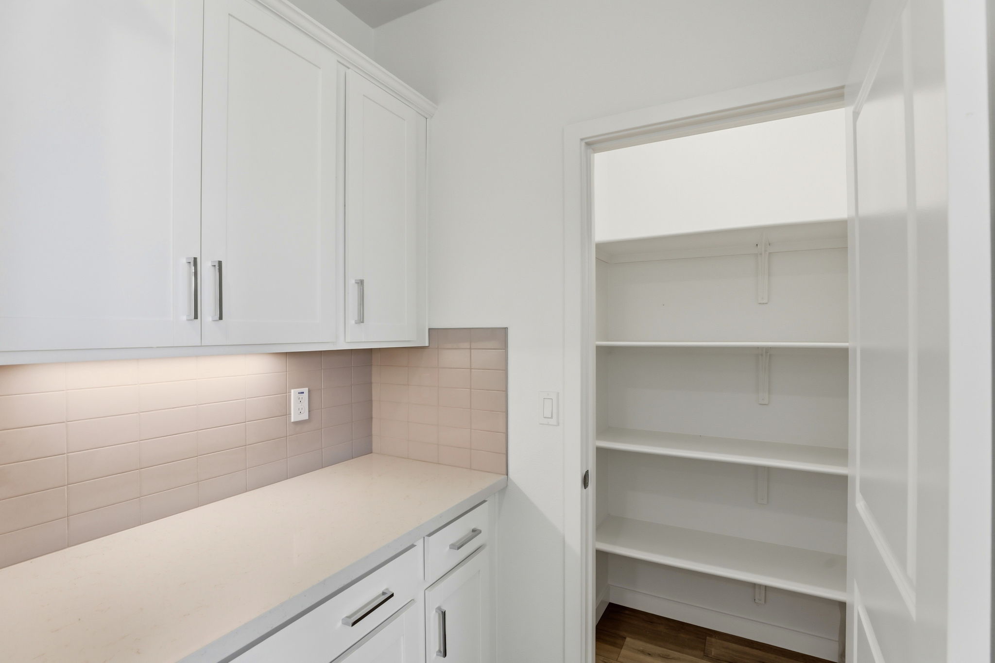 013_F8_8461 Viborg Ln