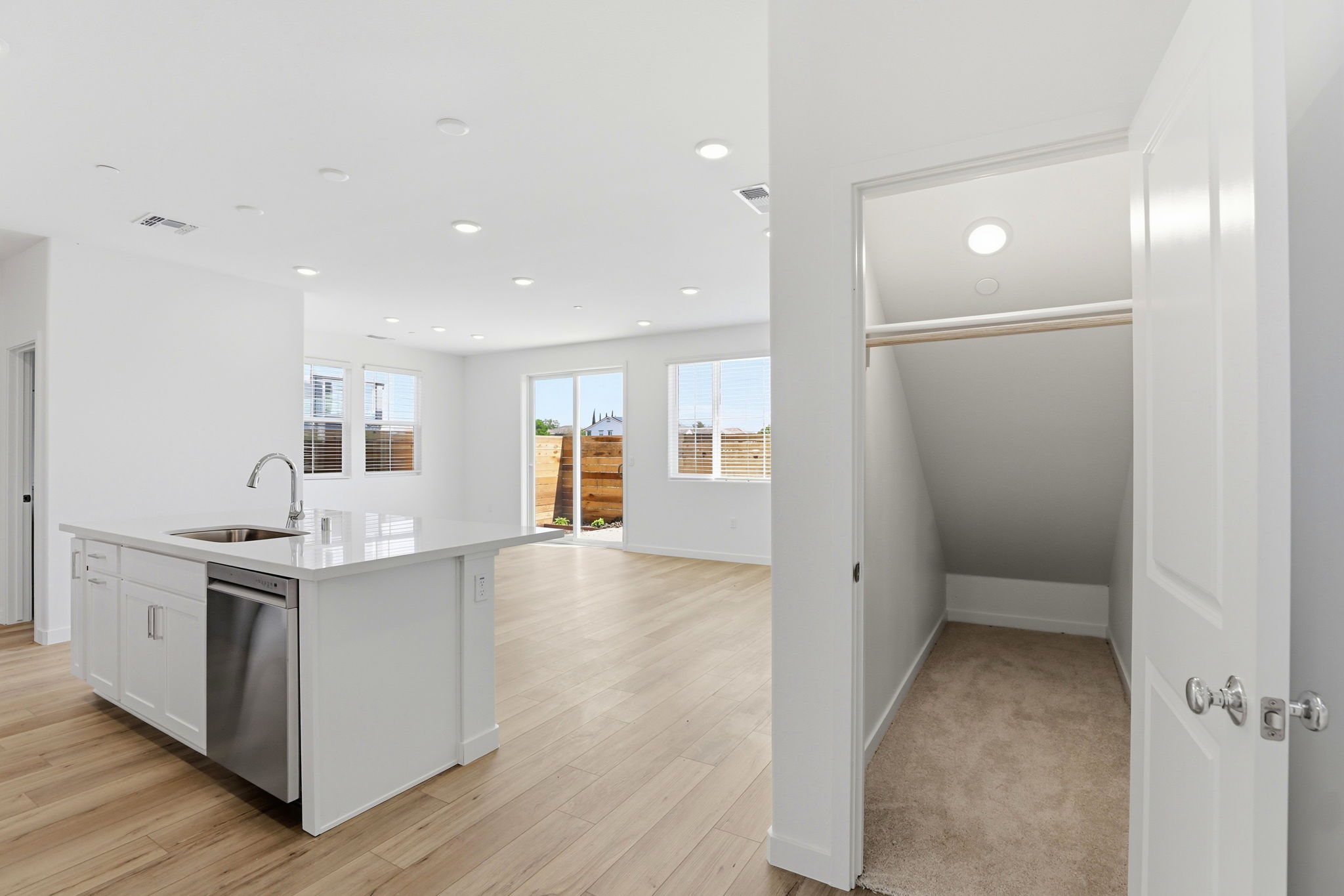 015_F8_8461 Viborg Ln