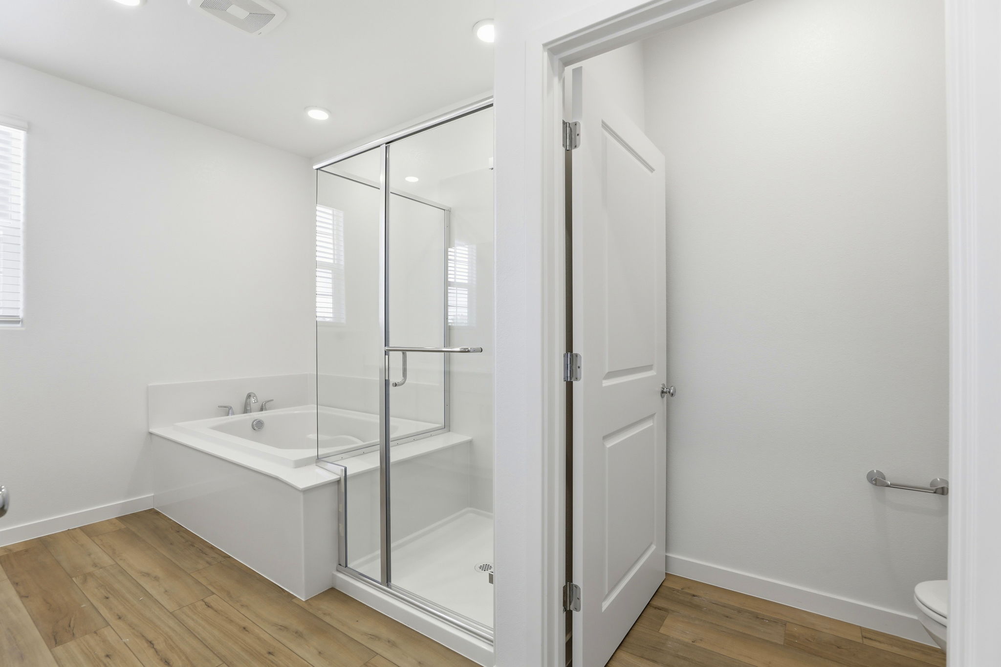 035_F8_8461 Viborg Ln