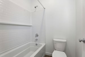 031_F8_8461 Viborg Ln