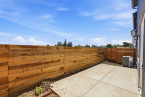 039_F8_8461 Viborg Ln