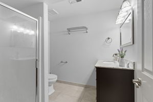  Photo 30