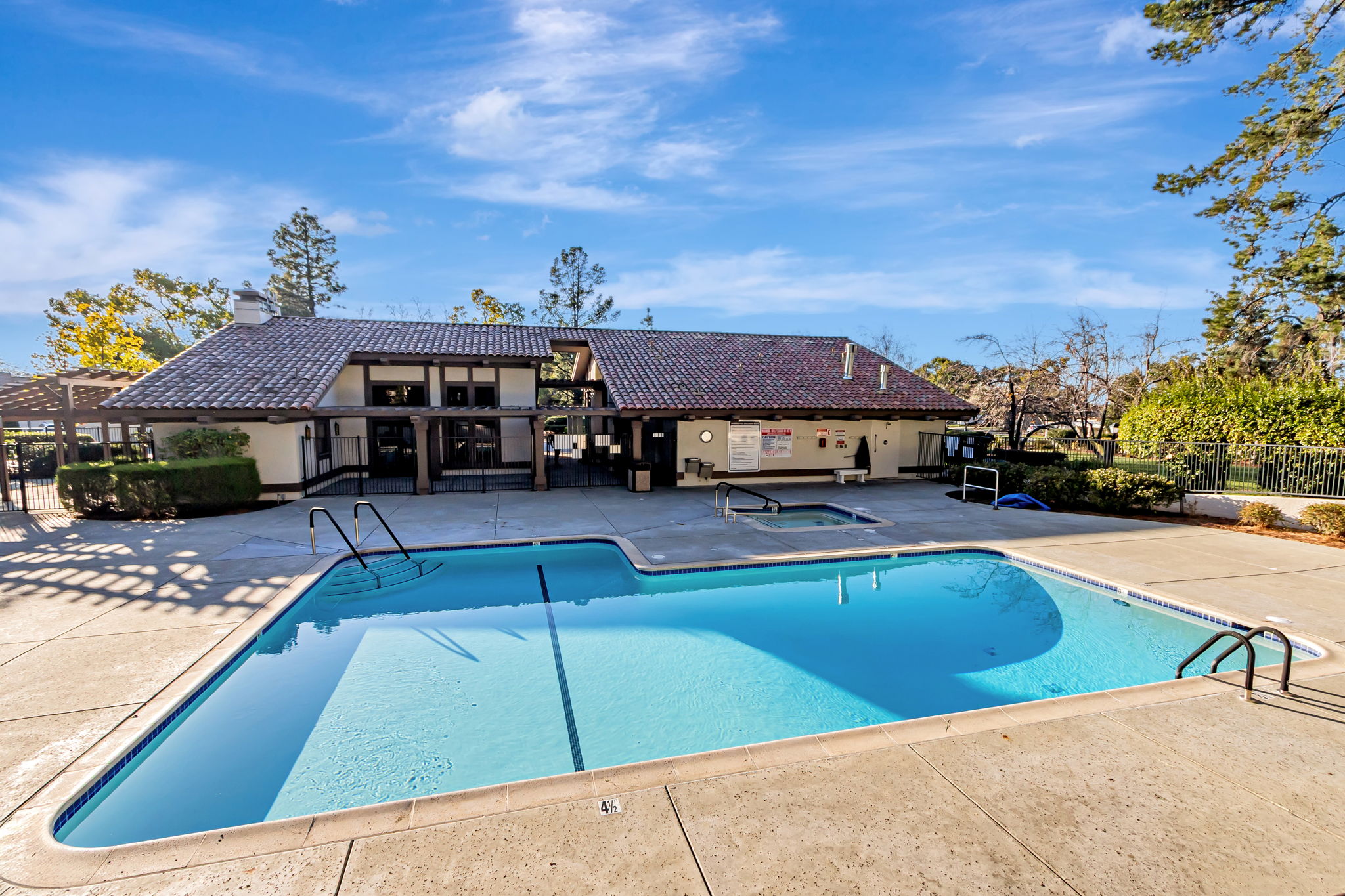 067_8463 Traminer Ct  San Jose