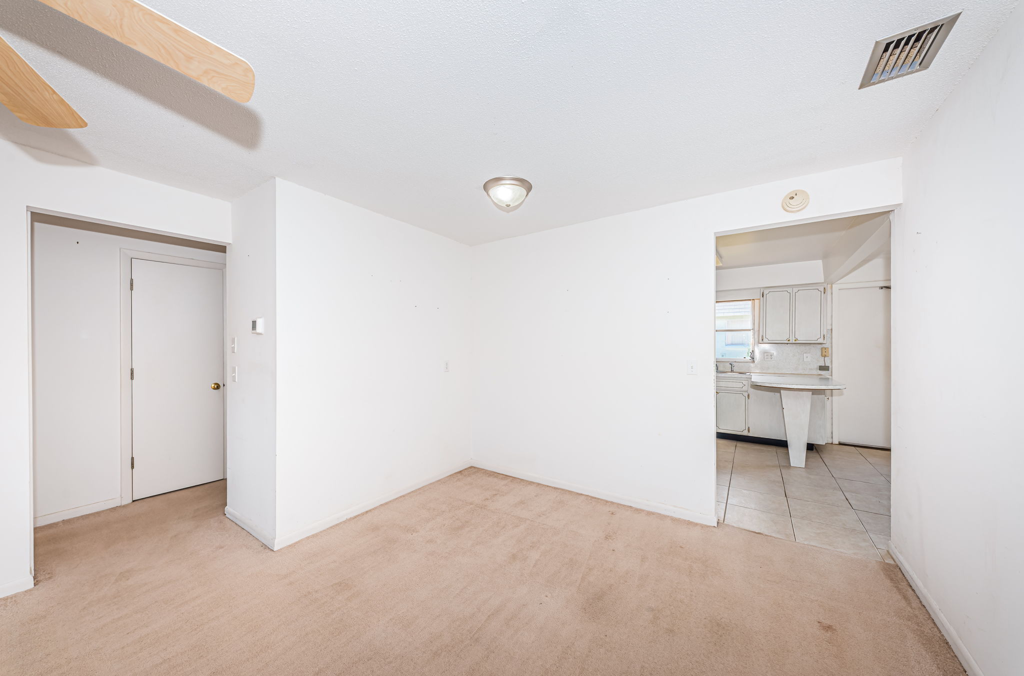 Dining Room 1b