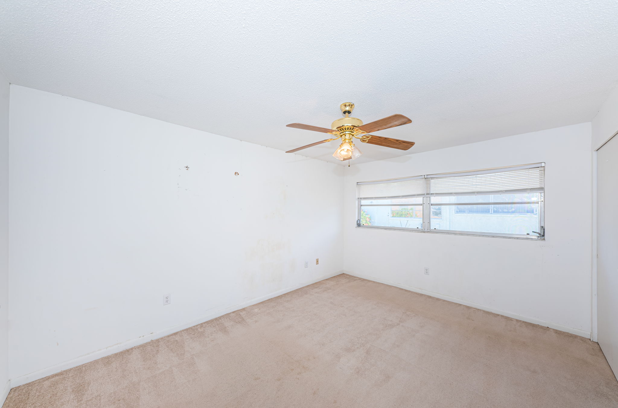 Bedroom 1a