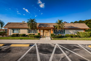 3-Clubhouse