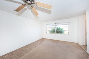 Living Room 3-2