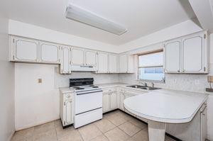 Kitchen 1-2