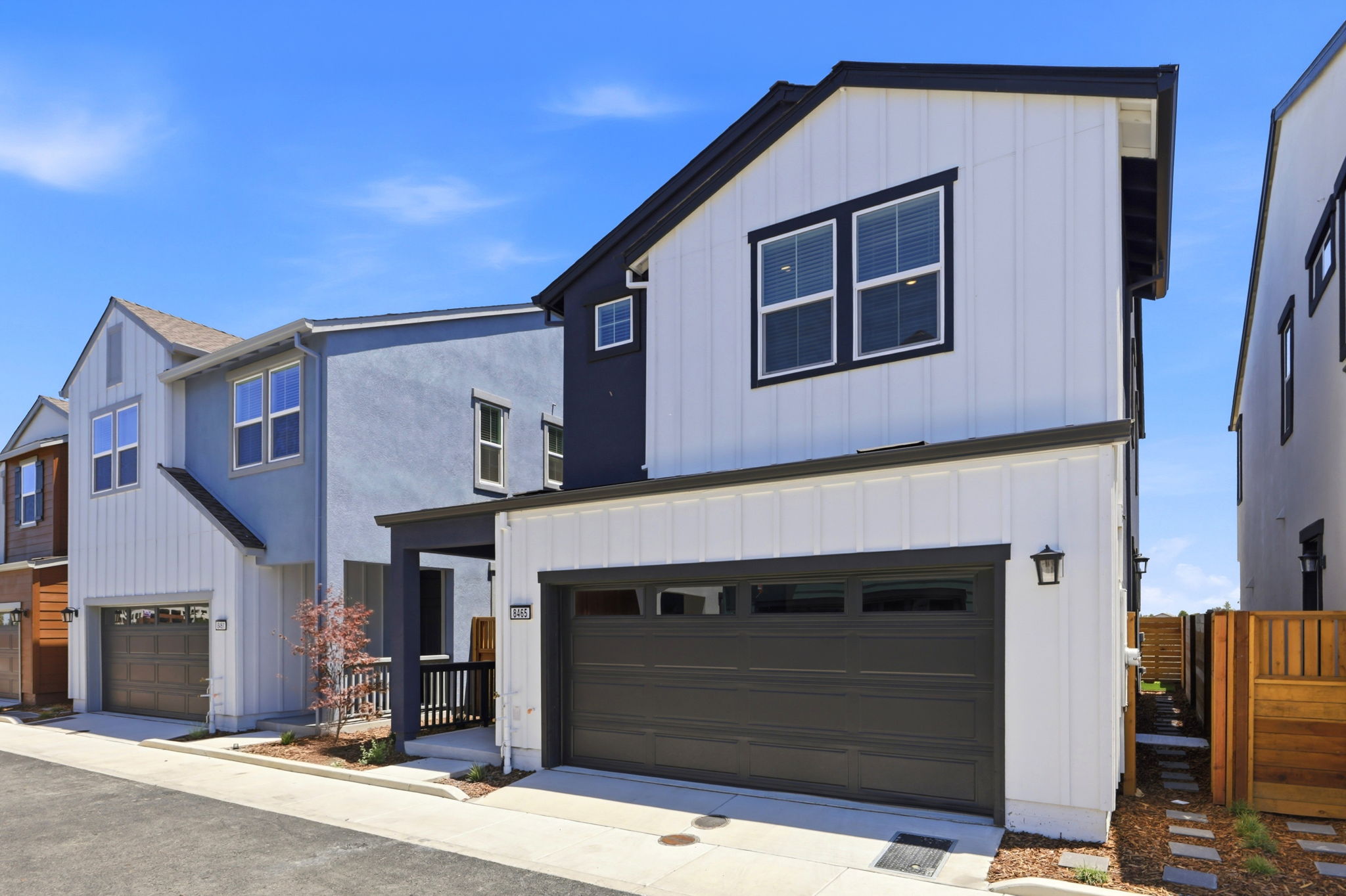 003_F8_8465 Viborg Ln