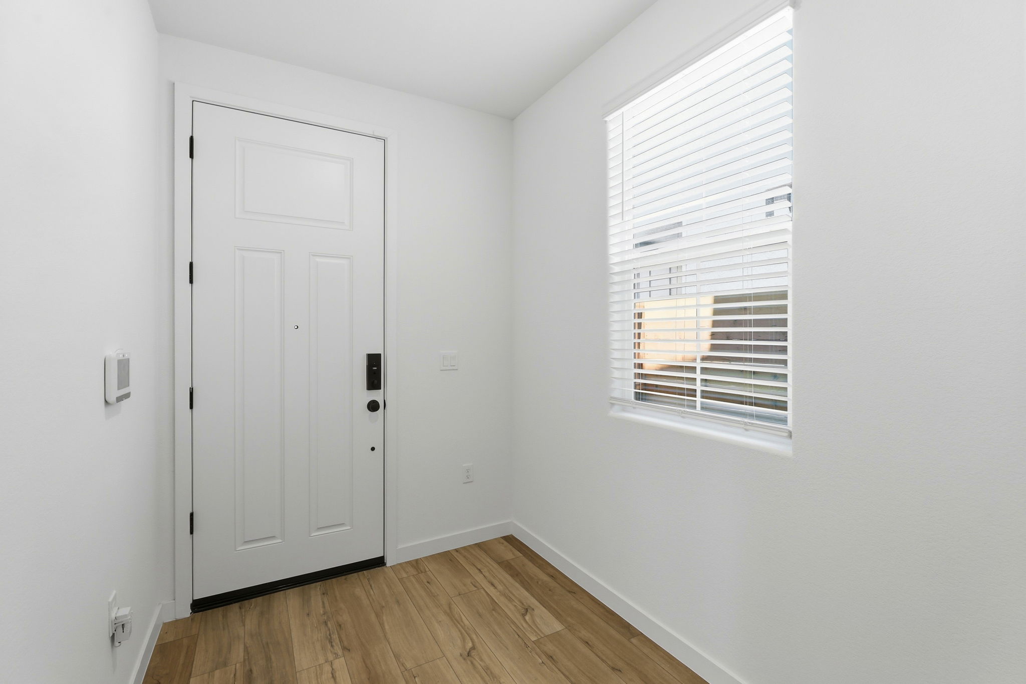004_F8_8465 Viborg Ln
