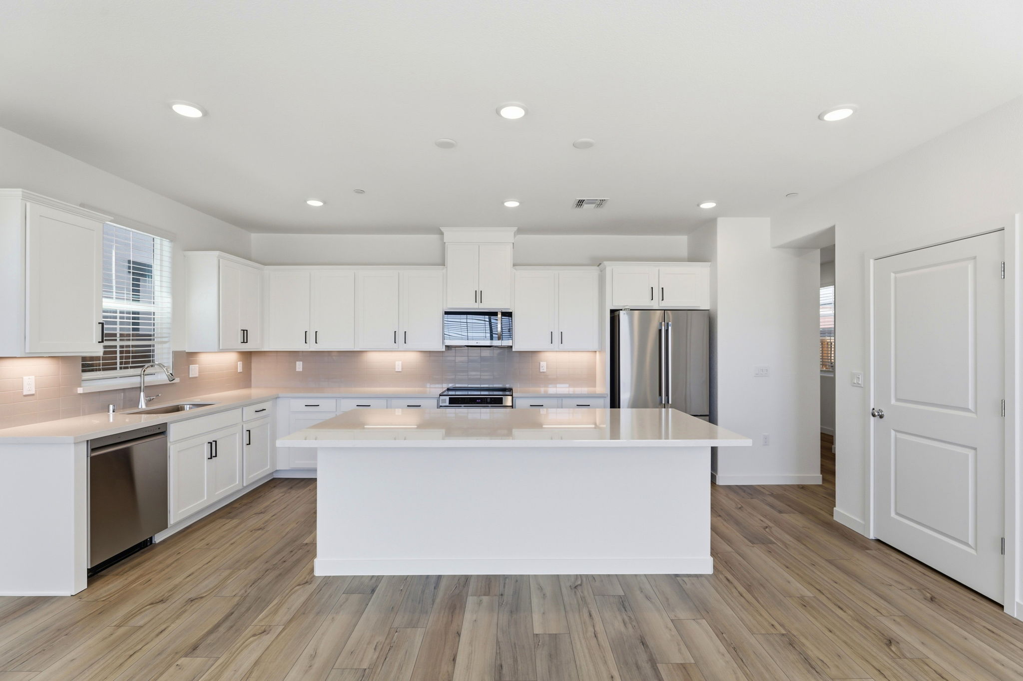 014_F8_8465 Viborg Ln