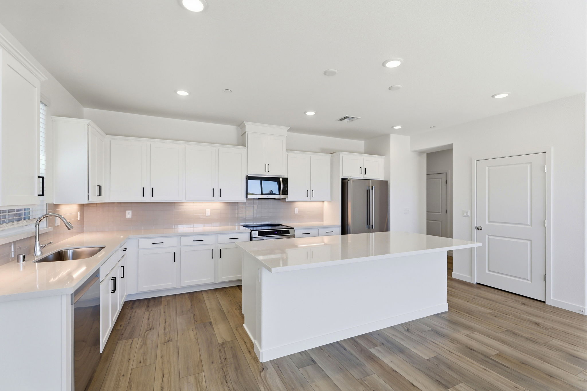 015_F8_8465 Viborg Ln