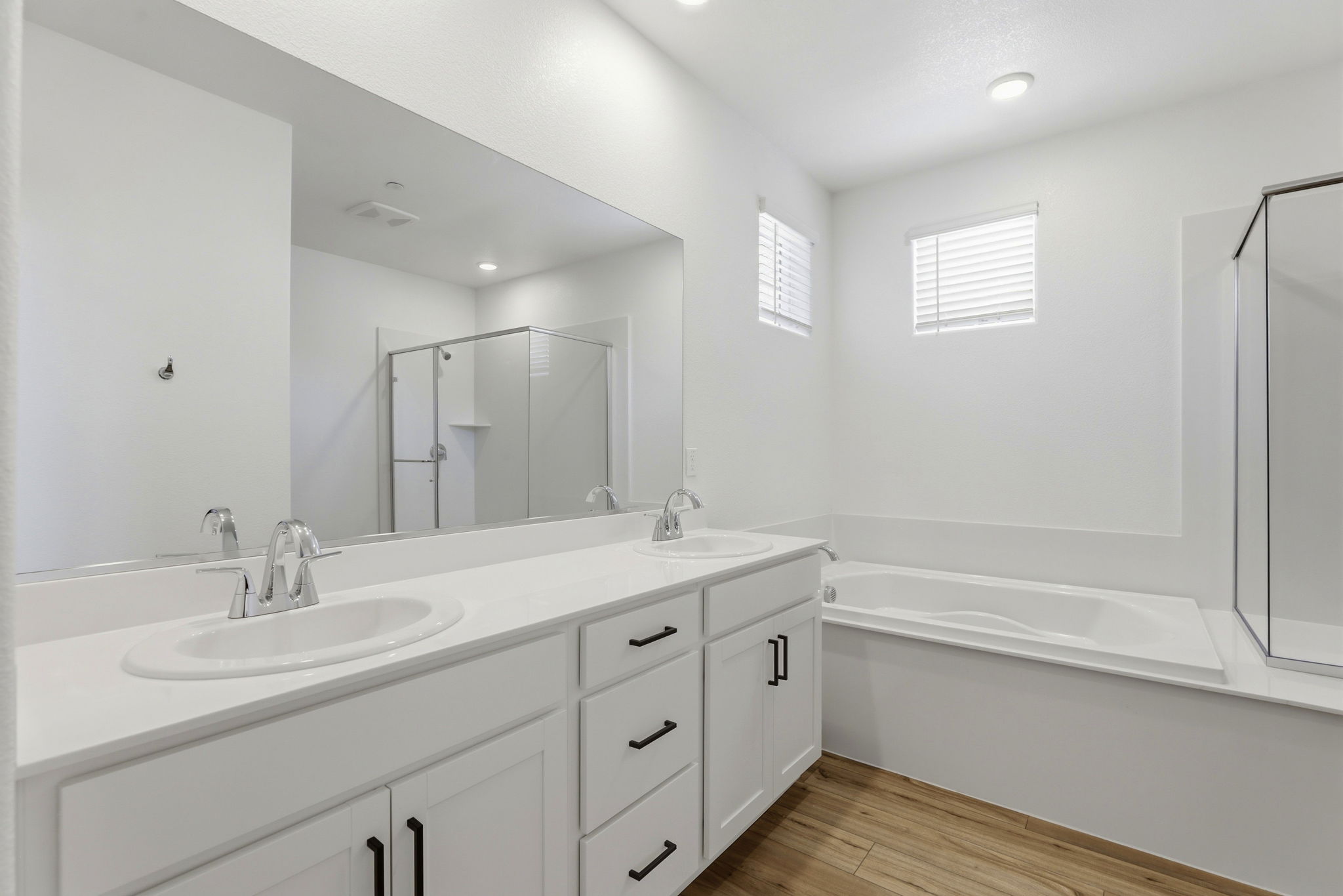 028_F8_8465 Viborg Ln