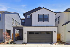 001_F8_8465 Viborg Ln