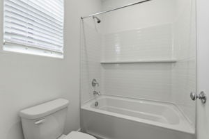 032_F8_8465 Viborg Ln