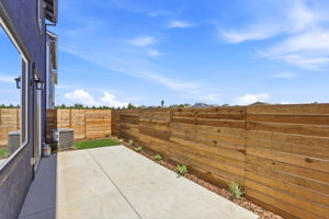 038_F8_8465 Viborg Ln