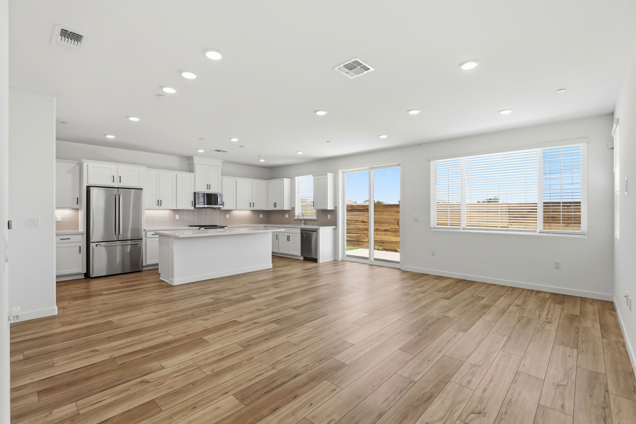 005_F8_8469 Viborg Ln