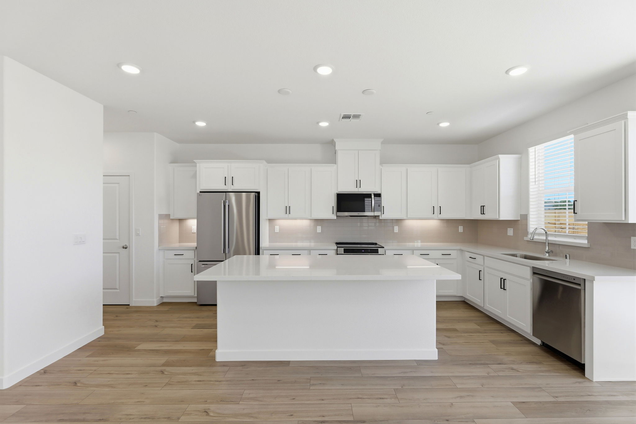 012_F8_8469 Viborg Ln