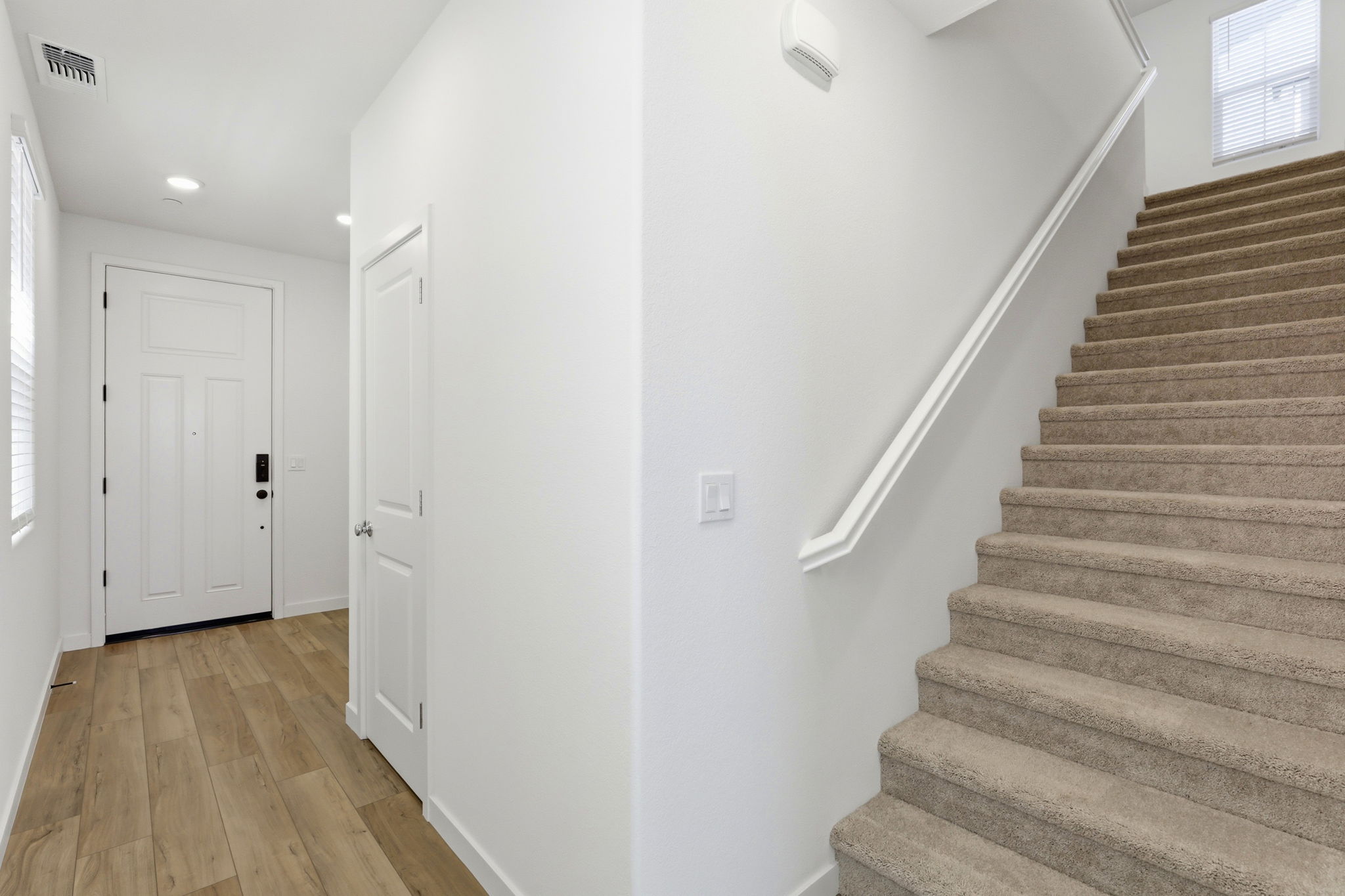 014_F8_8469 Viborg Ln
