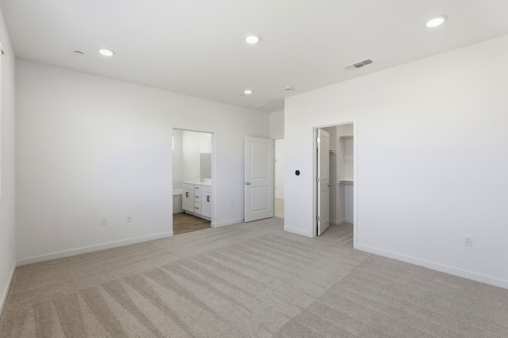 019_F8_8469 Viborg Ln